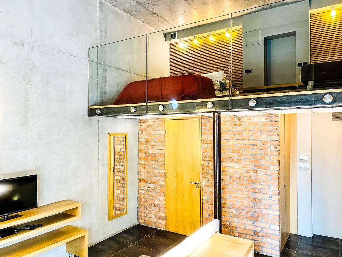 Zwierzyniecka Lofts With Patio, Cracow City Heart Old Town Krakau Apartment